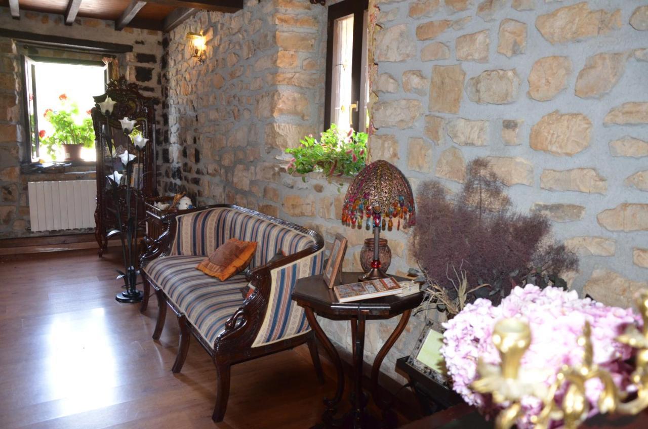 Hotel Arenas De Cabrales- Apartamentos Esterno foto
