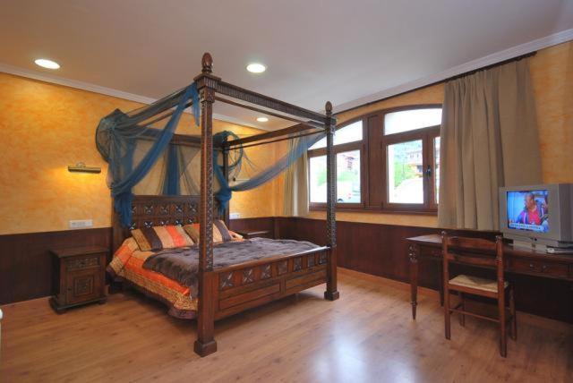 Hotel Arenas De Cabrales- Apartamentos Esterno foto