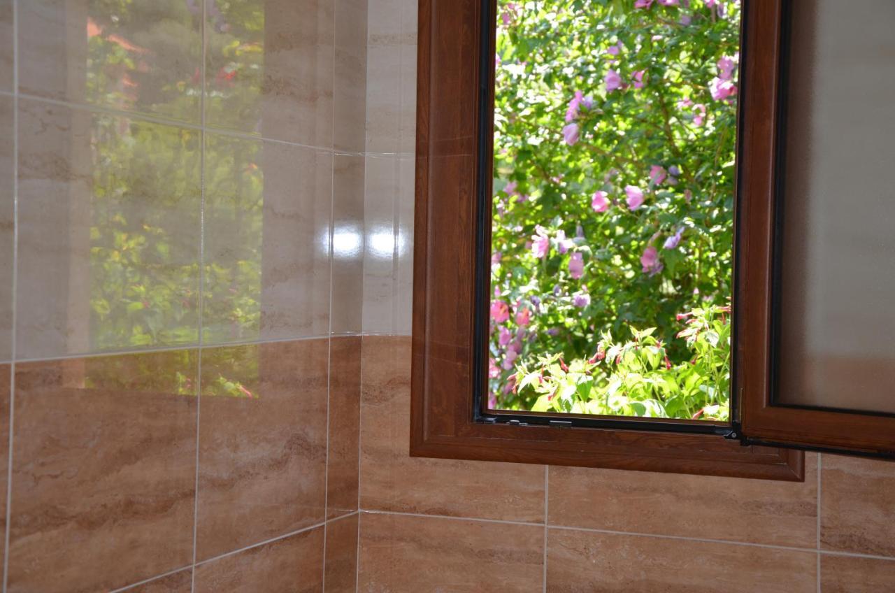 Hotel Arenas De Cabrales- Apartamentos Esterno foto