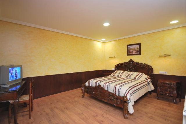 Hotel Arenas De Cabrales- Apartamentos Esterno foto